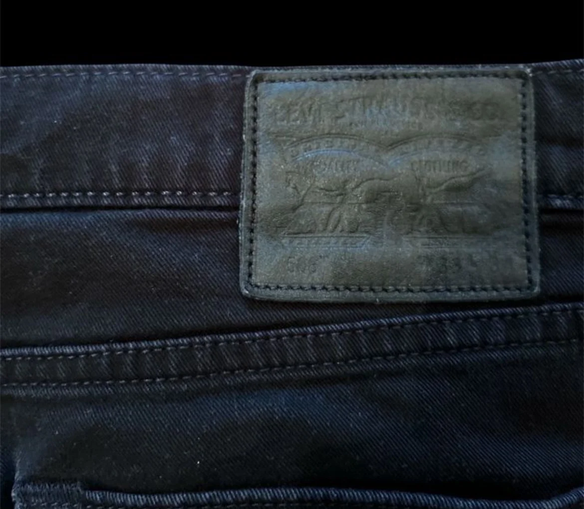 Джинсы Levis клеш оригинал - миниатюра 4