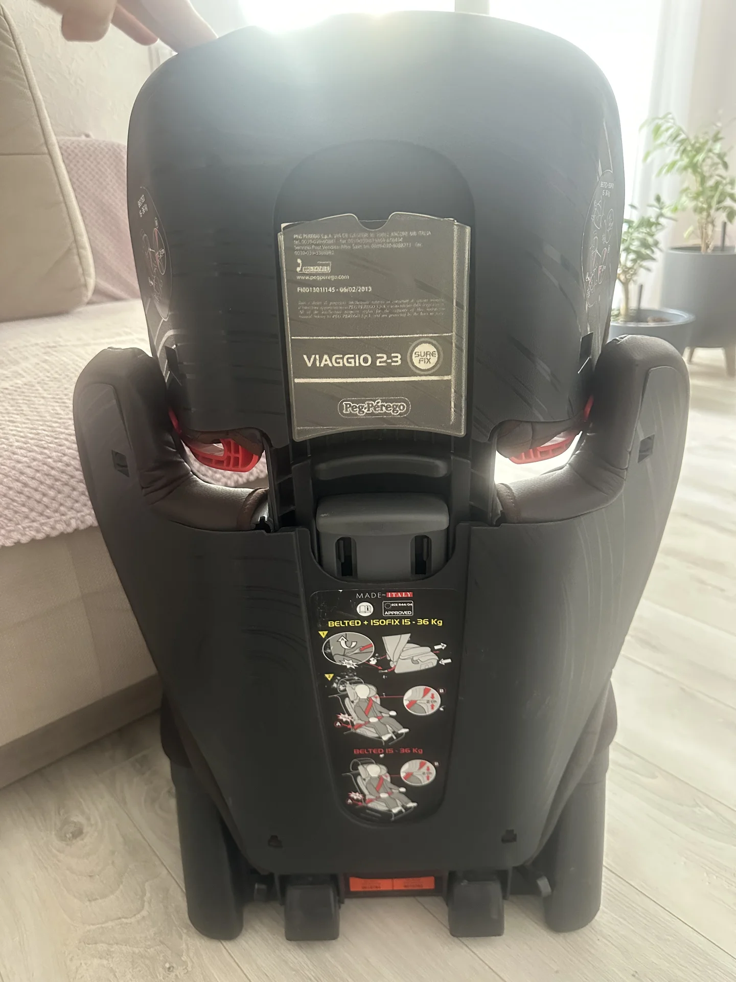 детское кресло Peg perego viaggio 2-3 surefix - миниатюра 2
