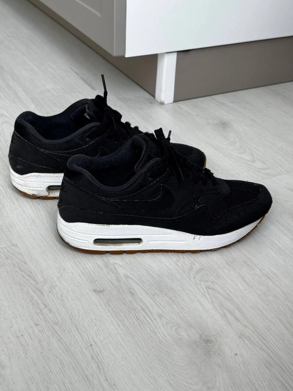Кроссовки Nike air max 1 /7,5 US оригинал б/у, жен