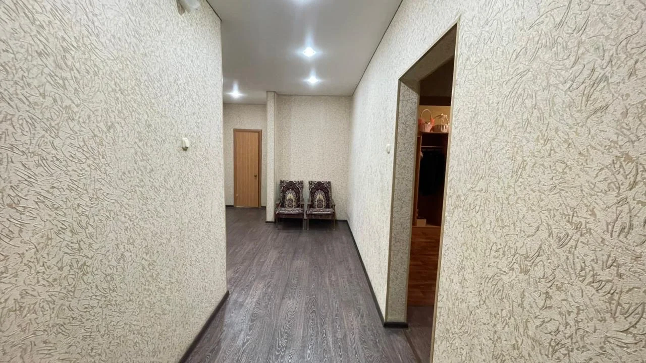 4-к квартира, 106м^2, 3/4этаж - миниатюра 2