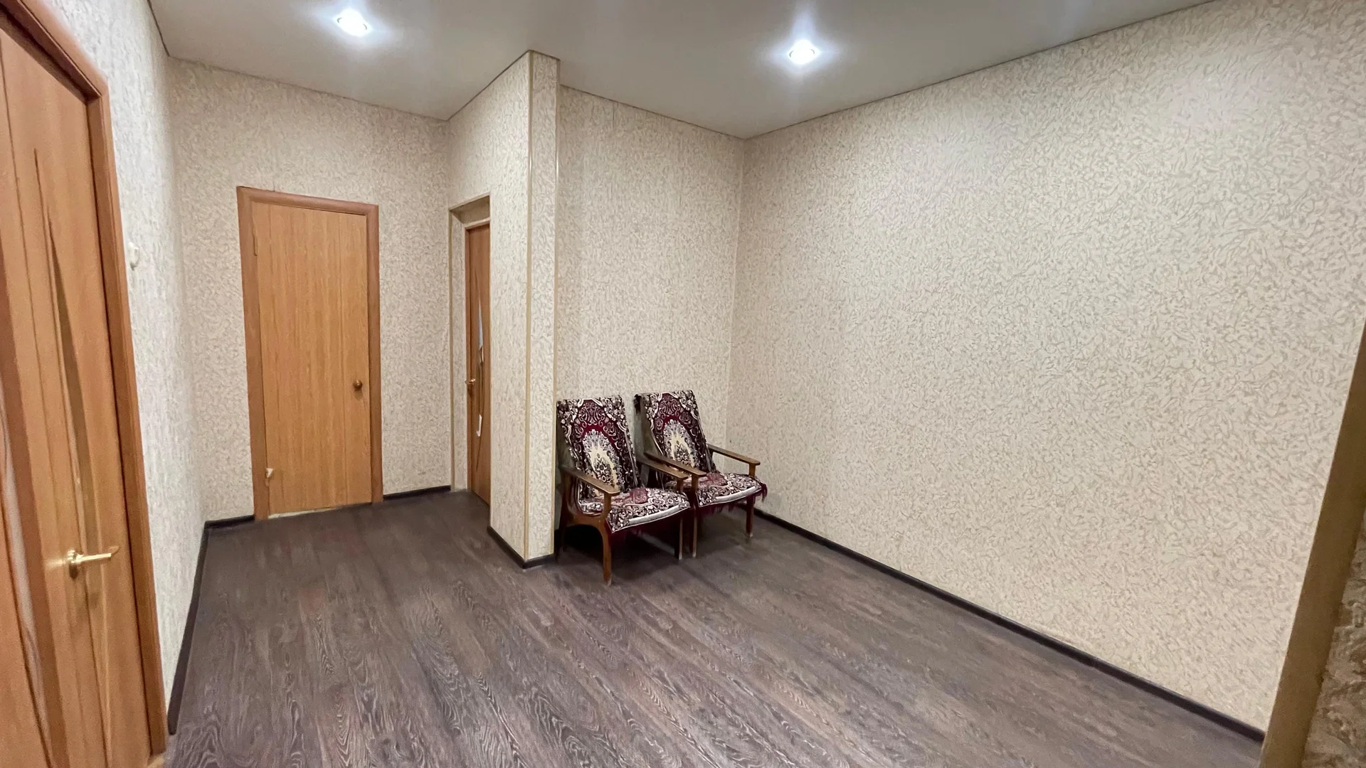 4-к квартира, 106м^2, 3/4этаж - миниатюра 3