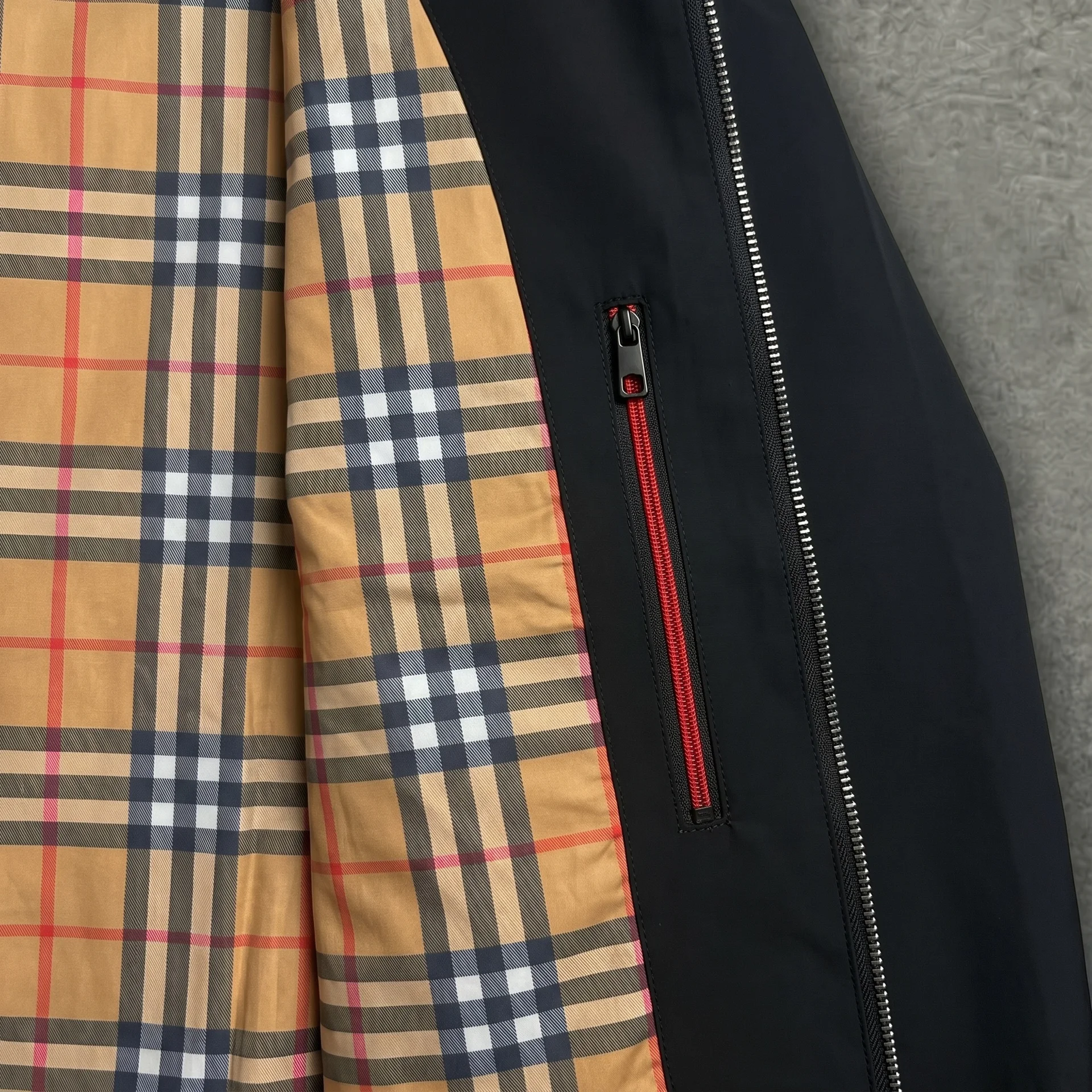 Ветровка Burberry (харингтон) (легкая) - миниатюра 3