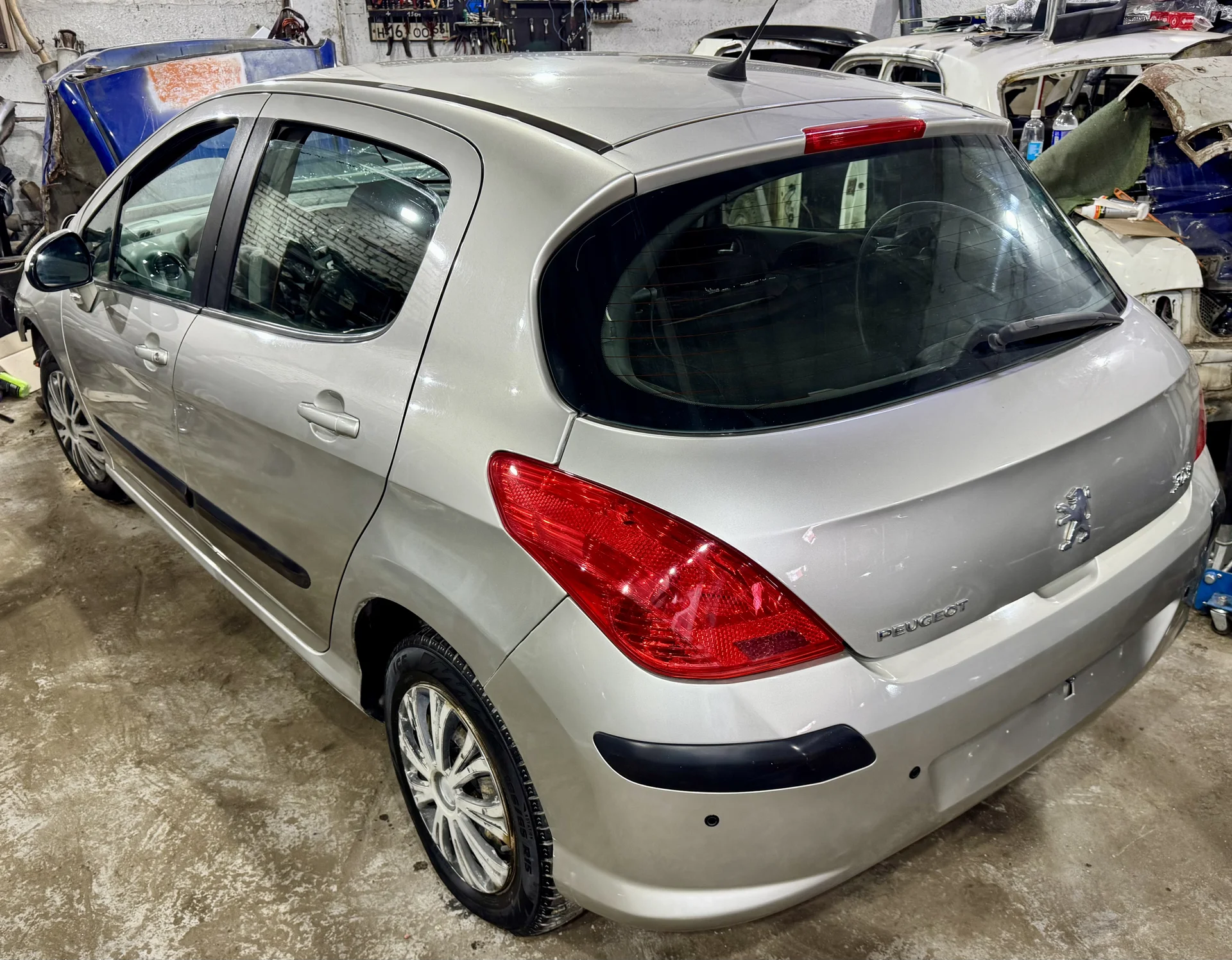 Peugeot 308 в разборе - изображение 1
