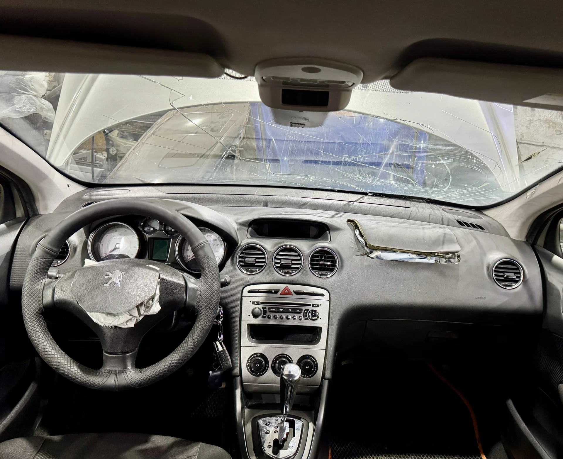 Peugeot 308 в разборе - миниатюра 8