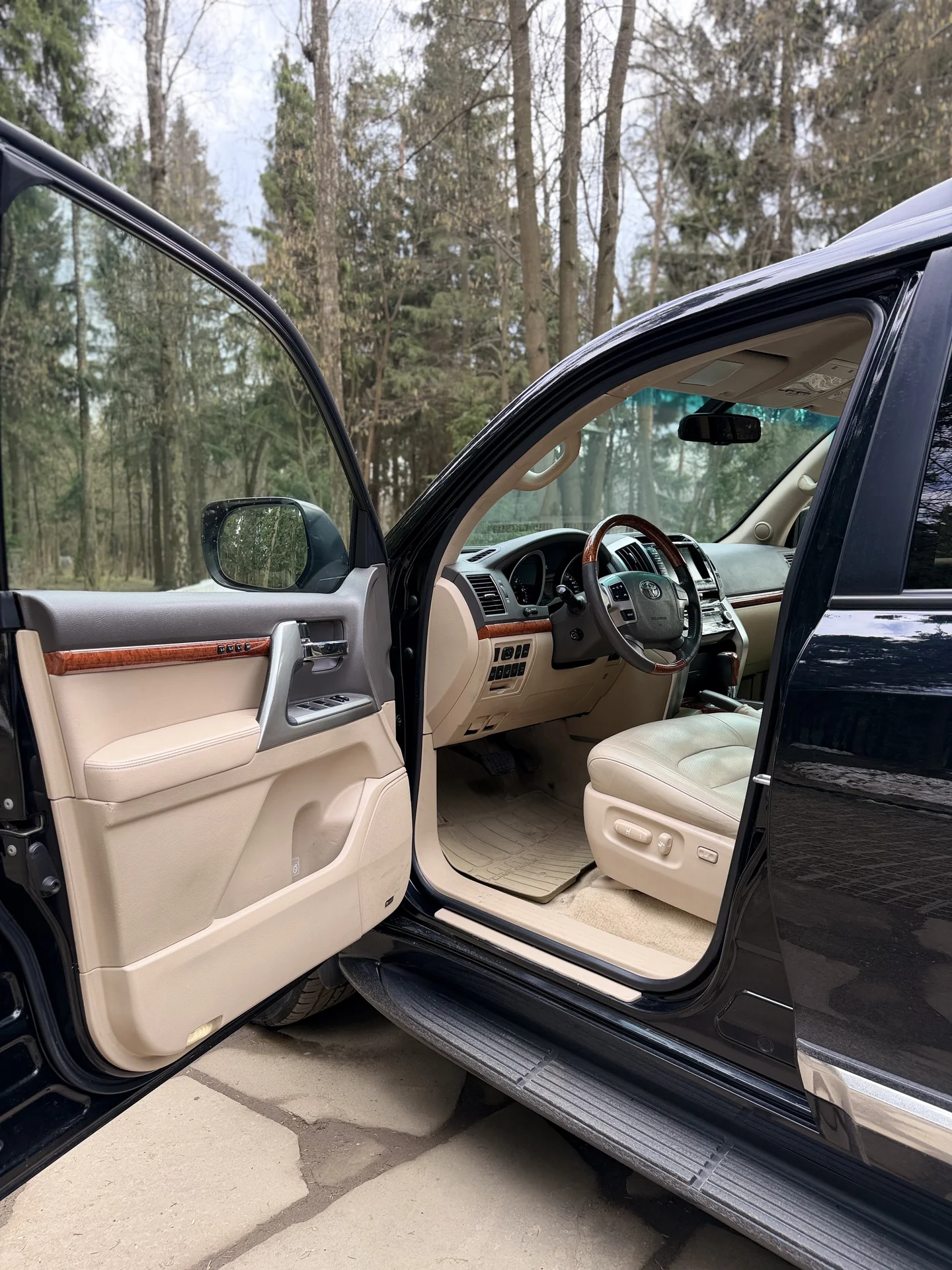 Toyota Land Cruiser 200 1-рестайлинг - миниатюра 15