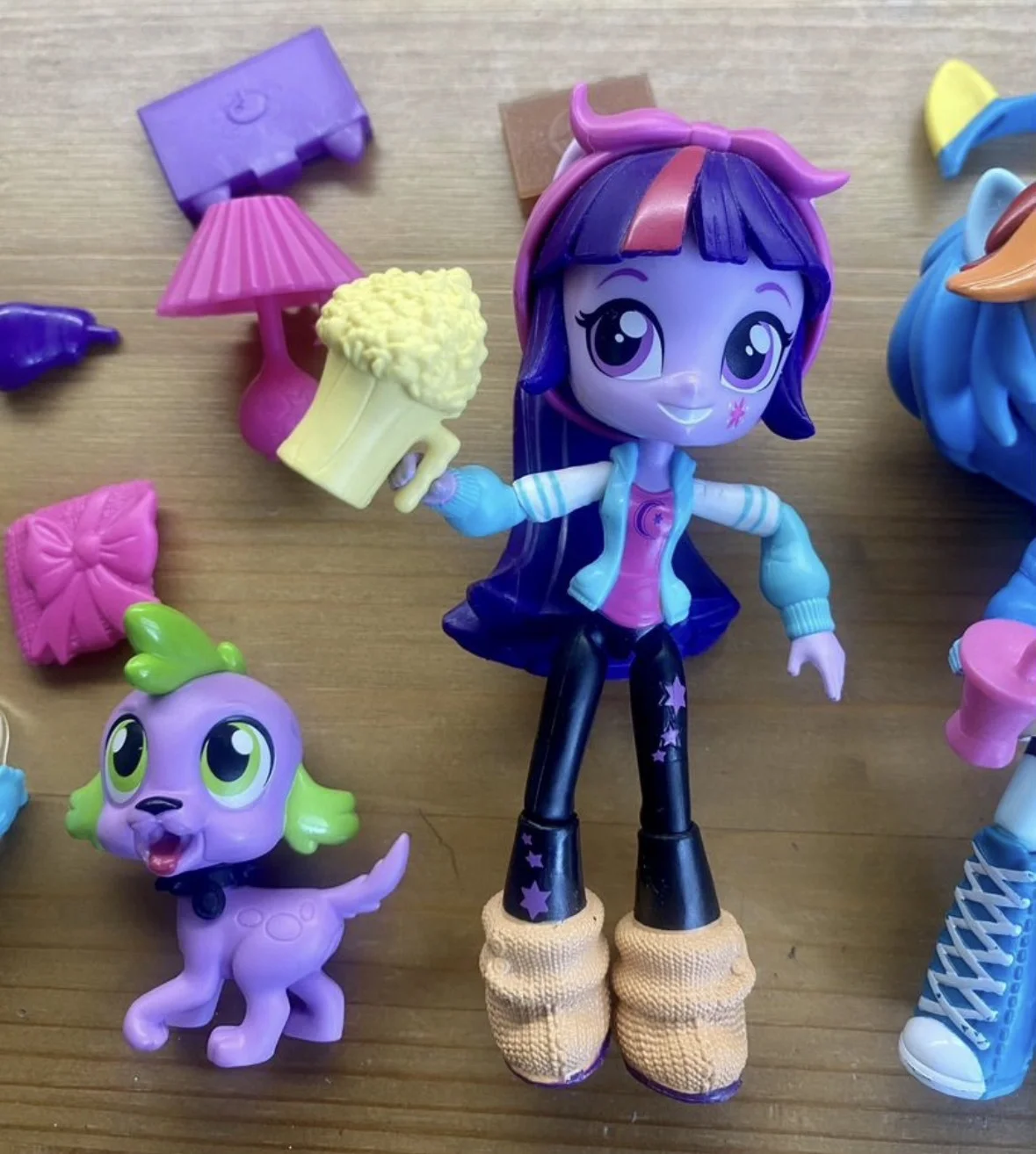 equestria girls minis радуга и искорка - миниатюра 2