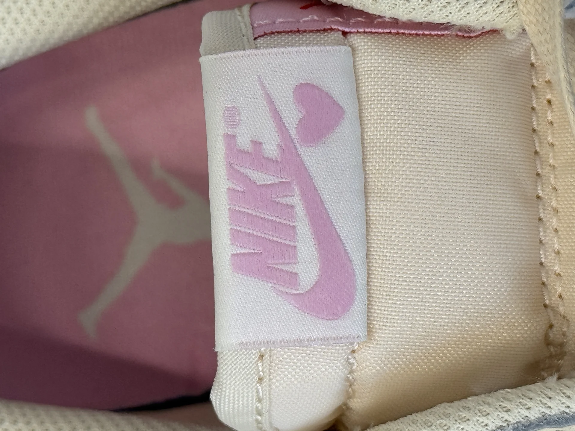 Nike Air Jordan 1 Retro Low Travis Scott Shy Pink - миниатюра 8