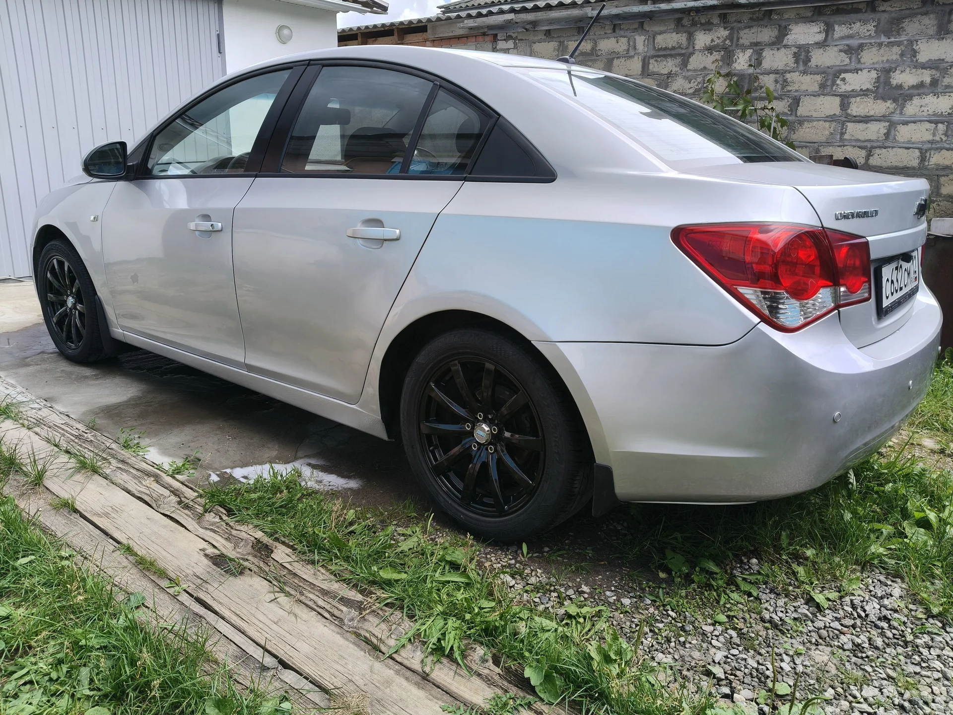 Автомобиль Chevrolet Cruze - миниатюра 3