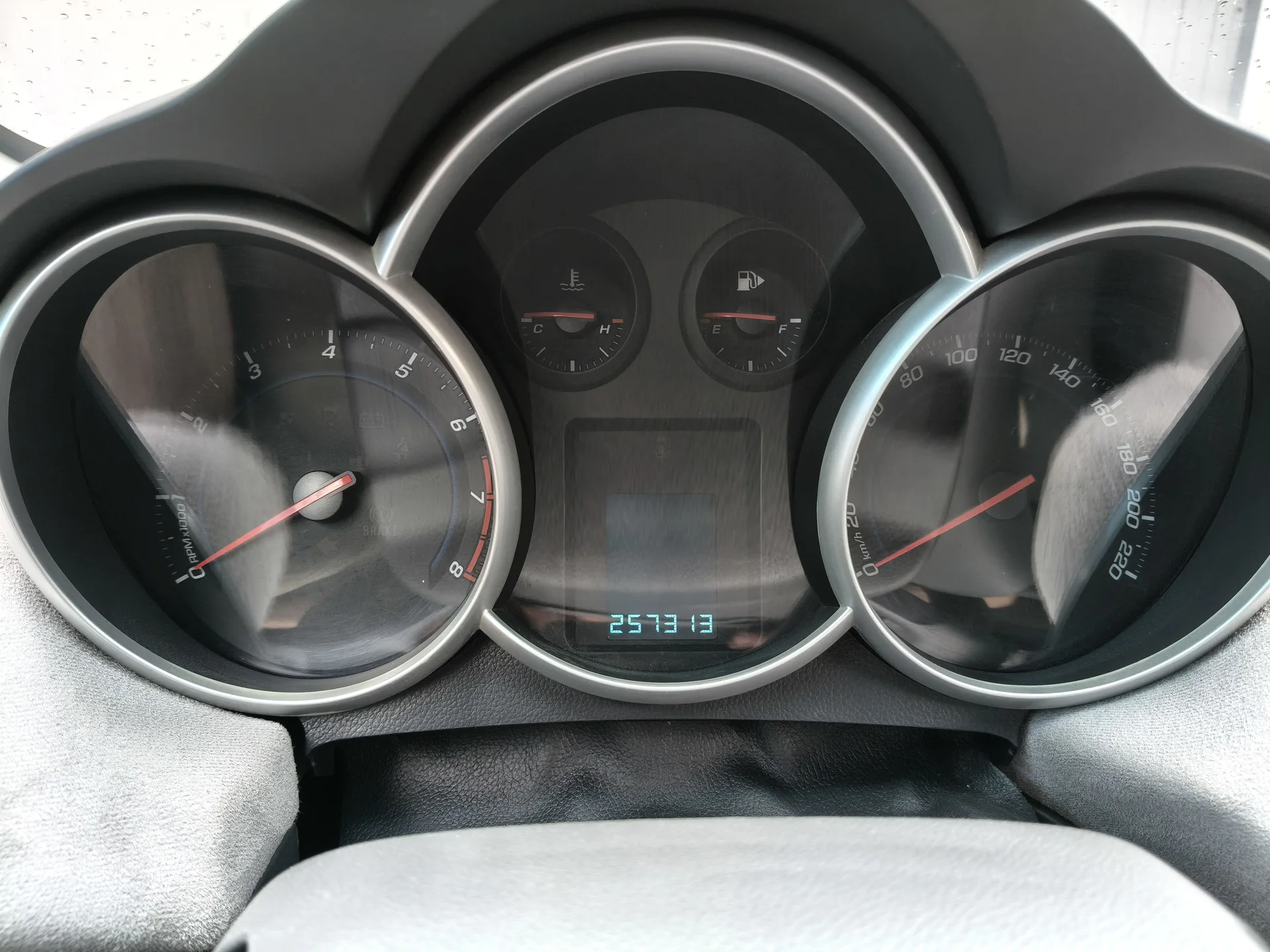 Автомобиль Chevrolet Cruze - миниатюра 7