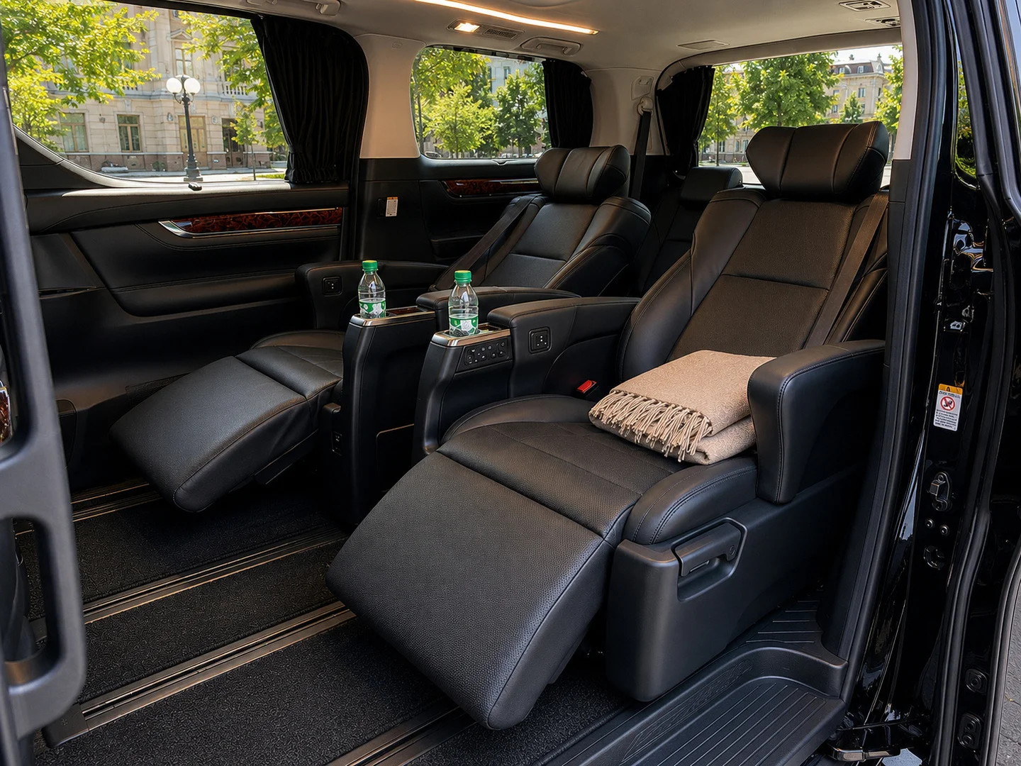 VIP трансфер Toyota Alphard 2021 - миниатюра 6