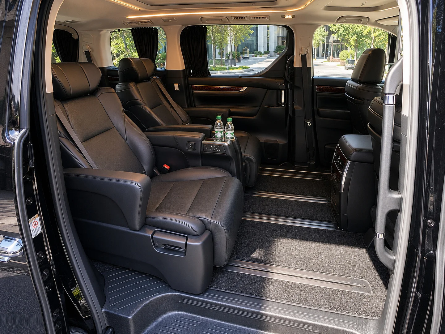 VIP трансфер Toyota Alphard 2021 - миниатюра 7