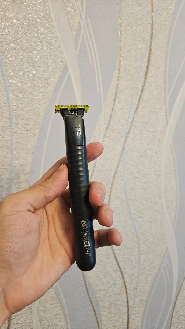 Триммер Philips OneBlade QP1624 + чехол - миниатюра 2