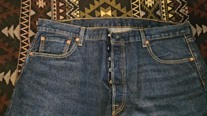 Джинсы мужские levis 501 w40 подшитые - видео 10