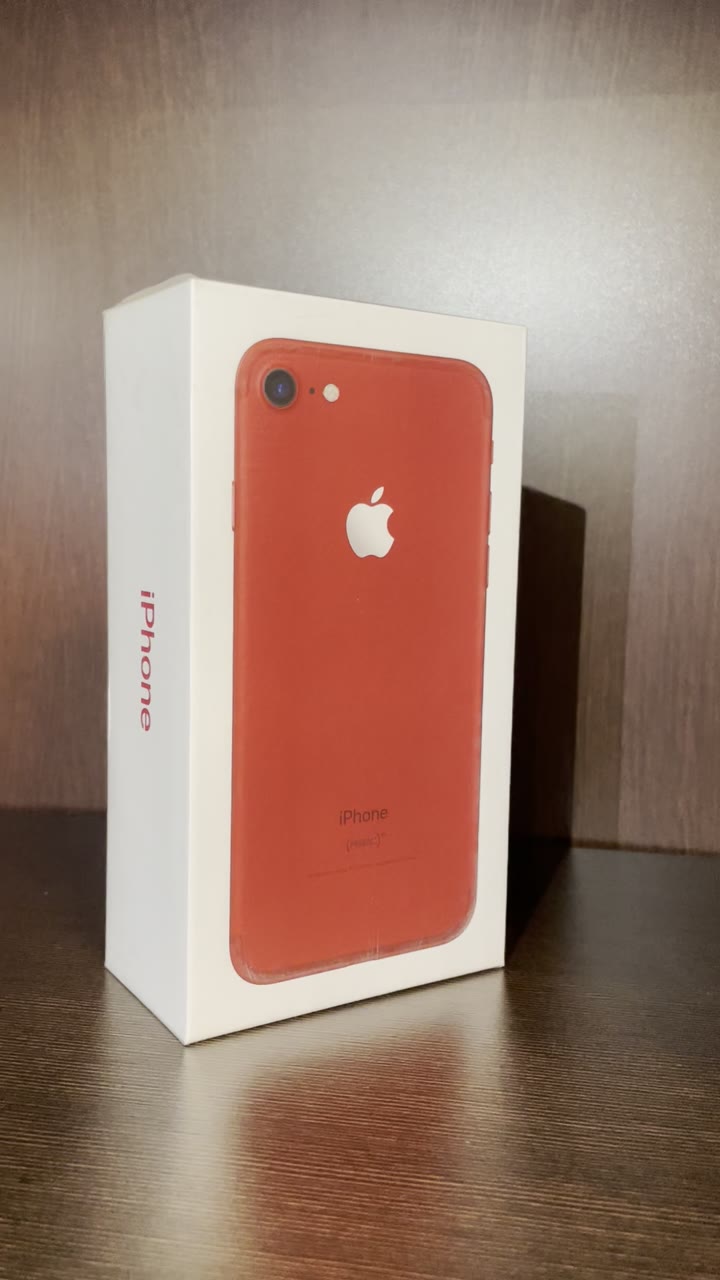 iPhone 7 128GB Product Red - видео 1