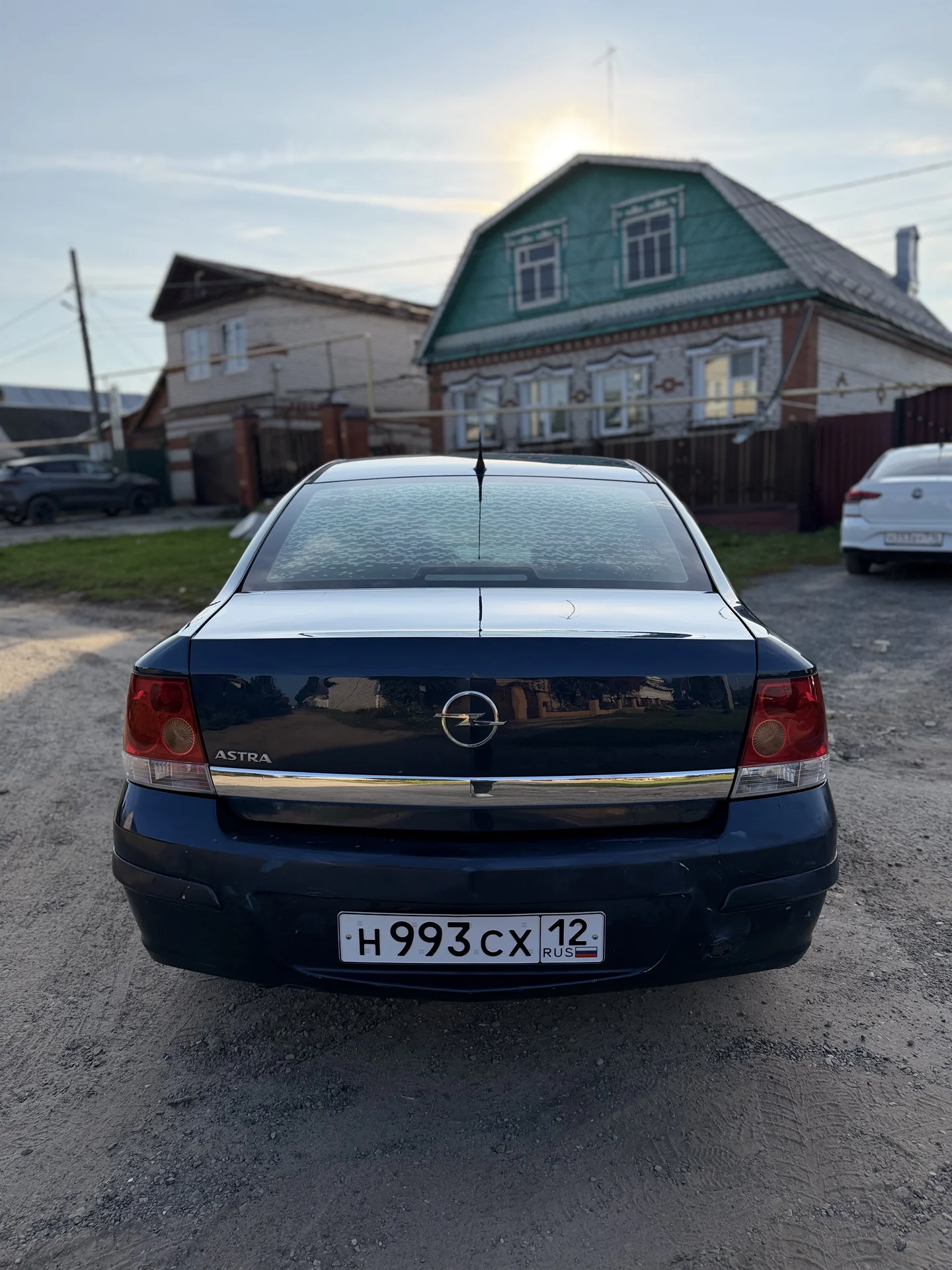 Opel Astra H рестайлинг 2012 - миниатюра 3