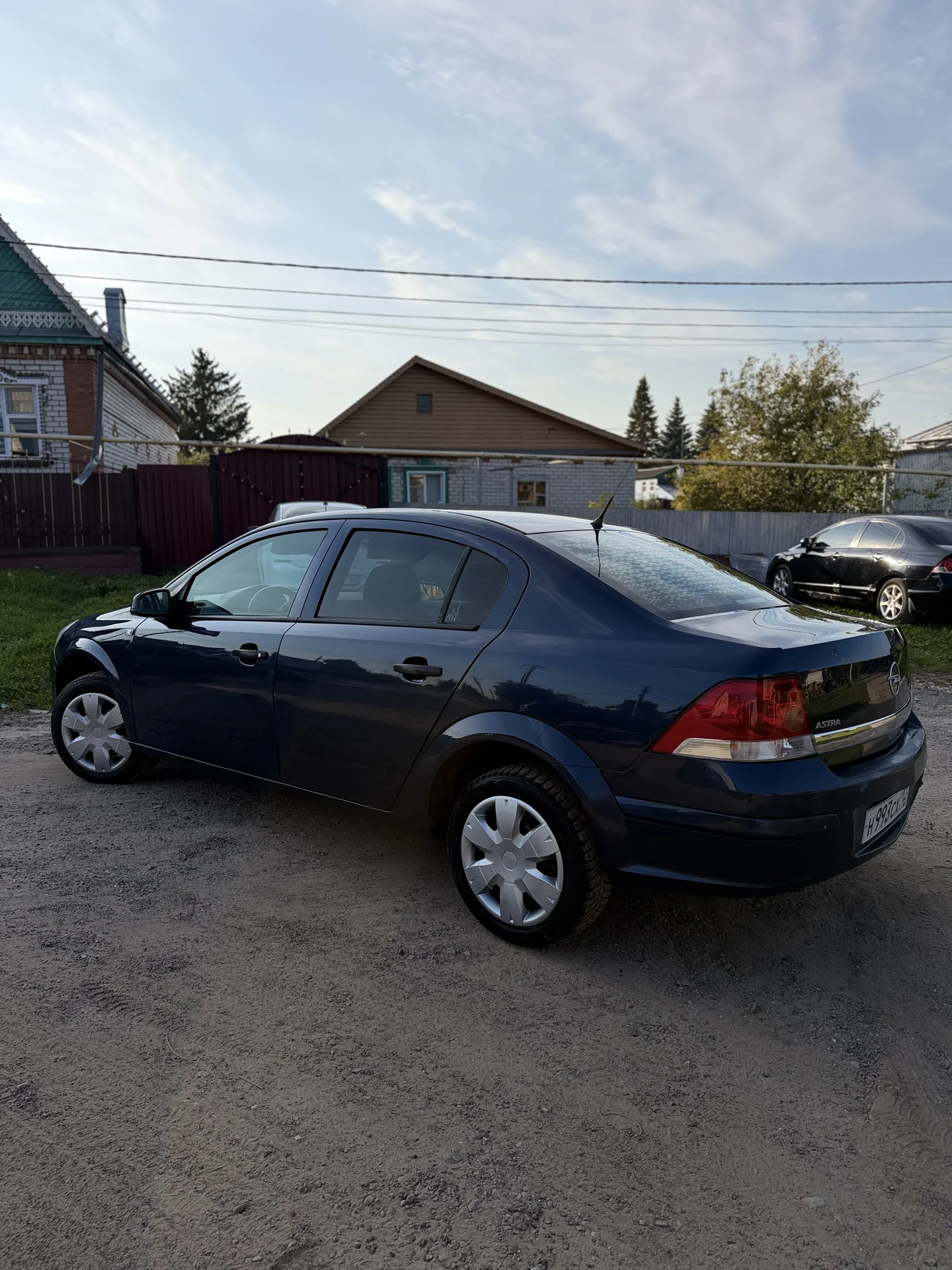 Opel Astra H рестайлинг 2012 - миниатюра 5
