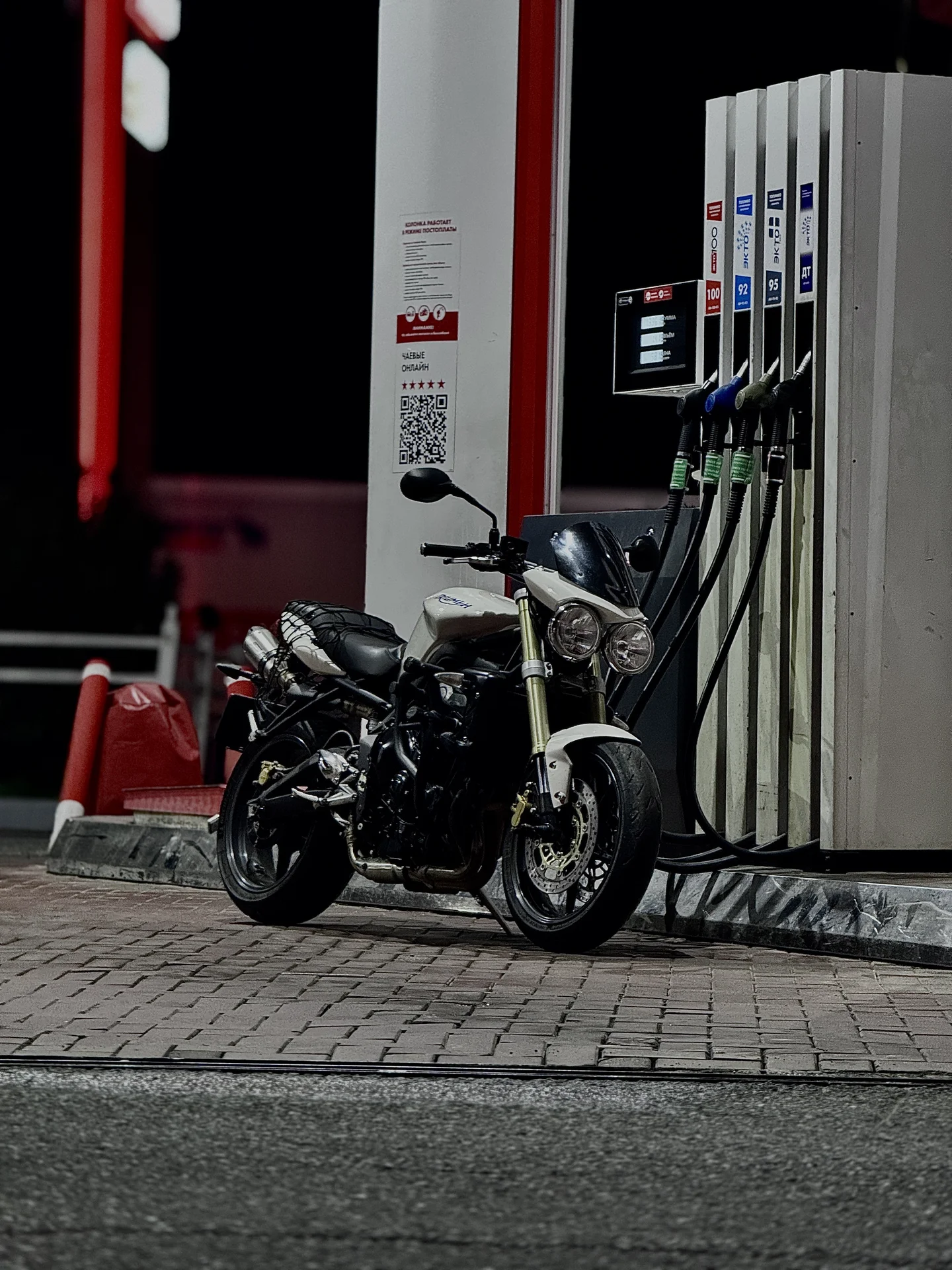 Мотоцикл Triumph Street Triple 675 - миниатюра 3