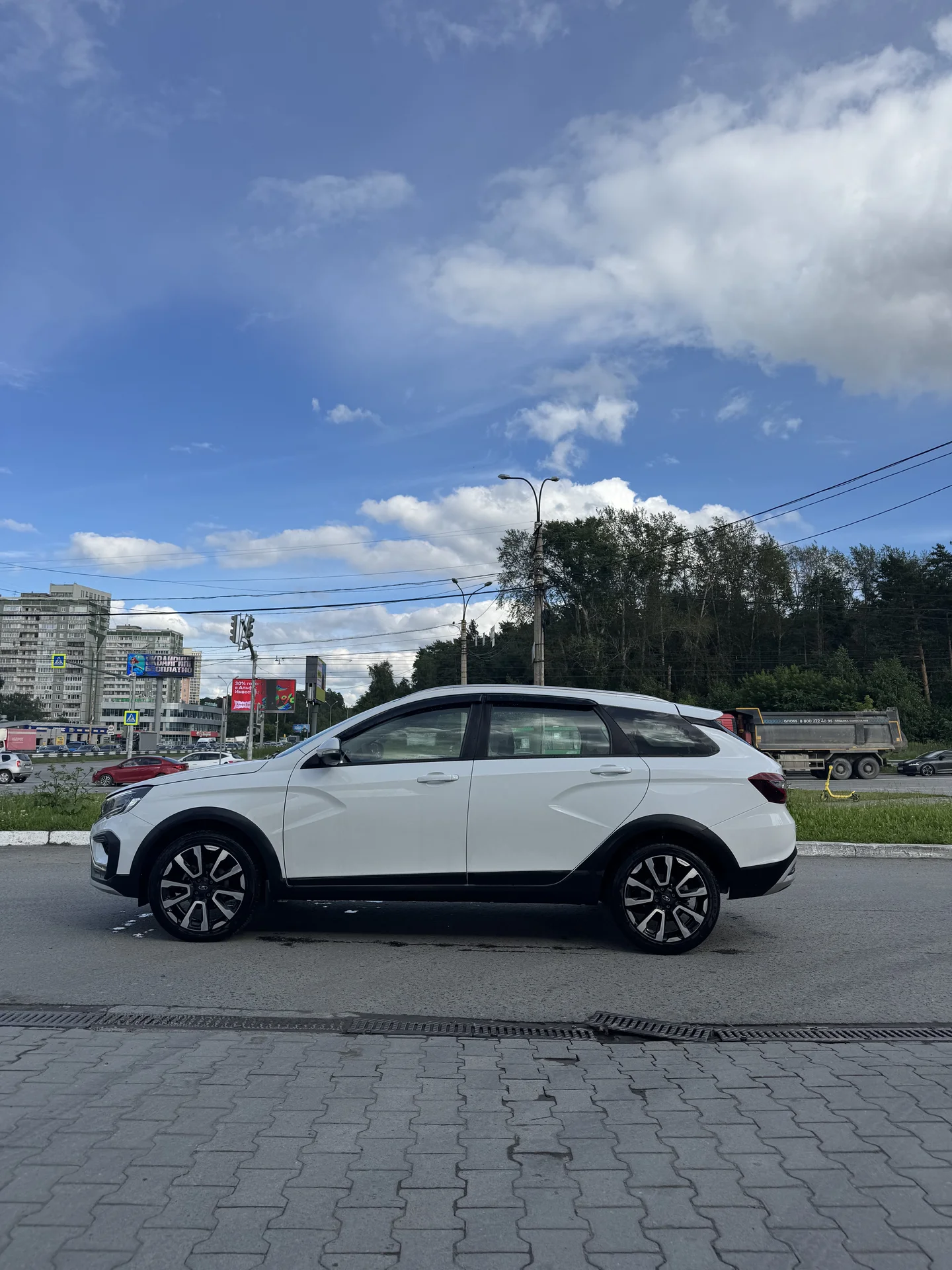 Lada Vesta SW Cross NG - миниатюра 8