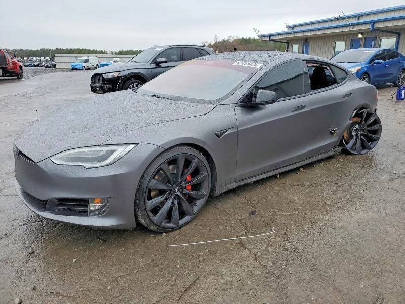 Tesla Model S 2019г на запчасти - миниатюра 2