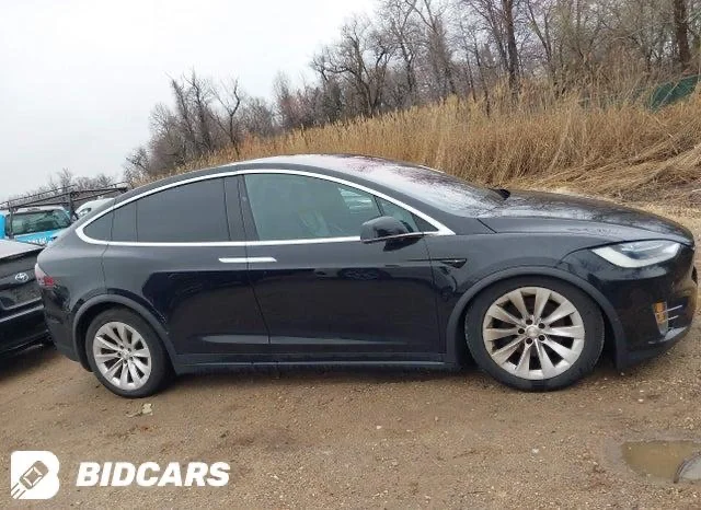 Tesla Model X 2018г по запчастям - миниатюра 2
