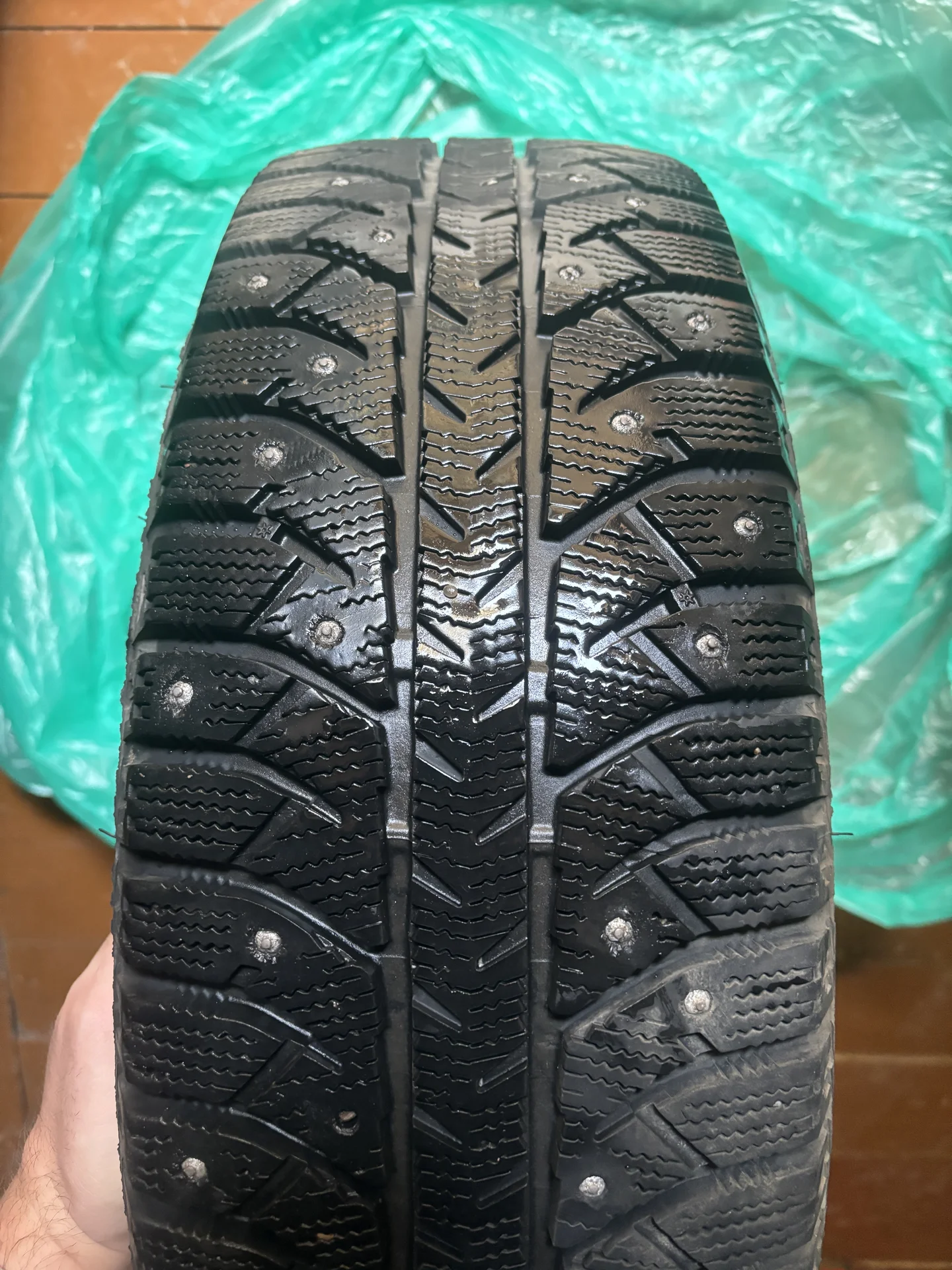 Bridgestone Ice Cruiser 7000S 185/65 R15 - миниатюра 6
