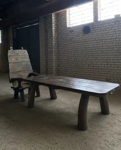 Комплект мебели.Стол,лавки,кресло