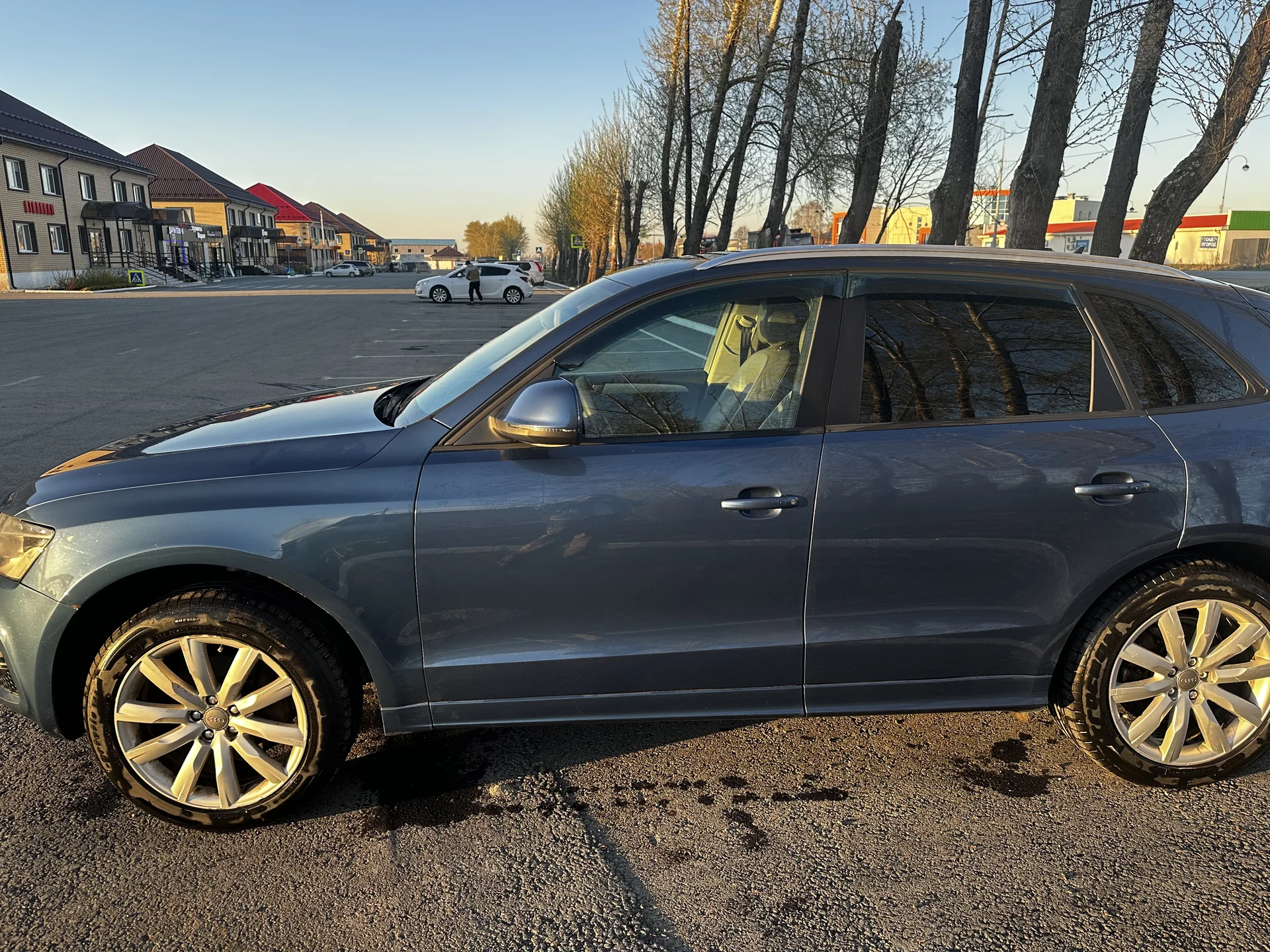 Audi Q5 - миниатюра 6