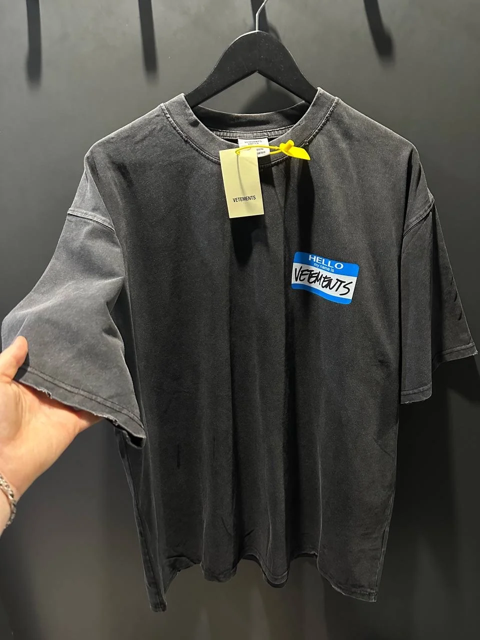 Футболка vetements hello my name - изображение 1