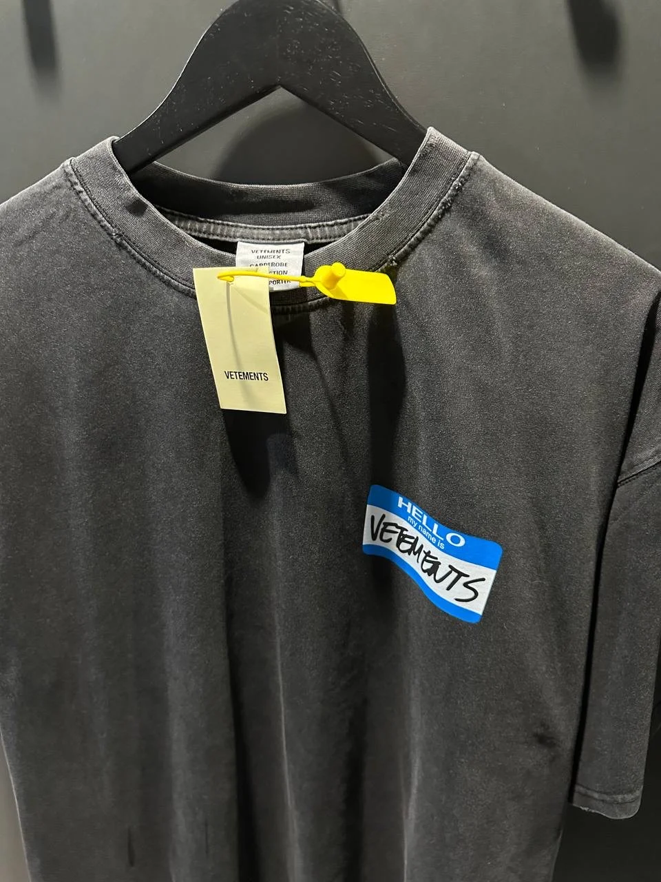 Футболка vetements hello my name - миниатюра 4