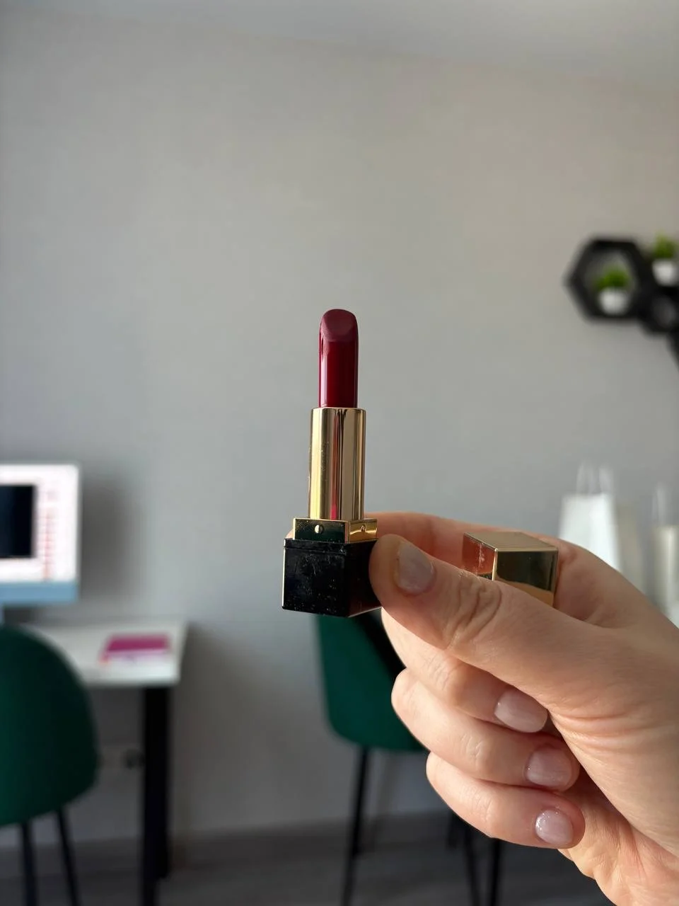 Миниатюра Yves Saint Laurent Rouge Couture - миниатюра 2