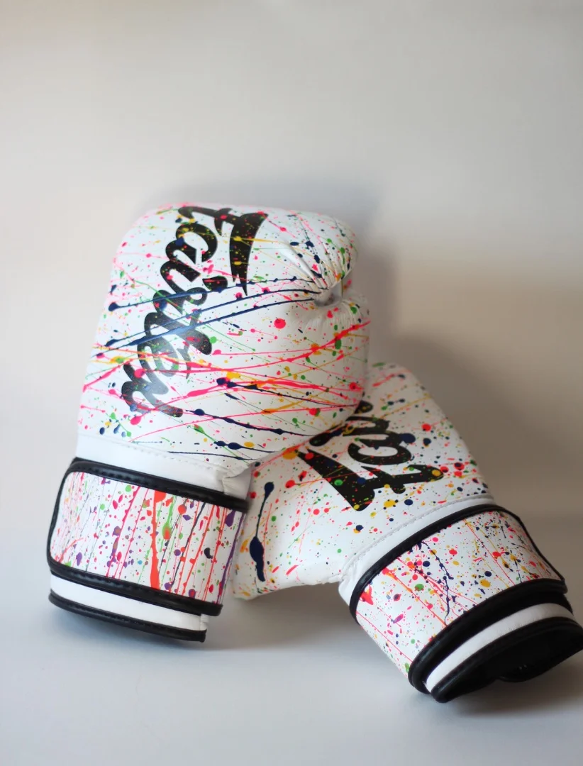 Боксерские перчатки Fairtex BGV14 Painter 12 oz - миниатюра 2