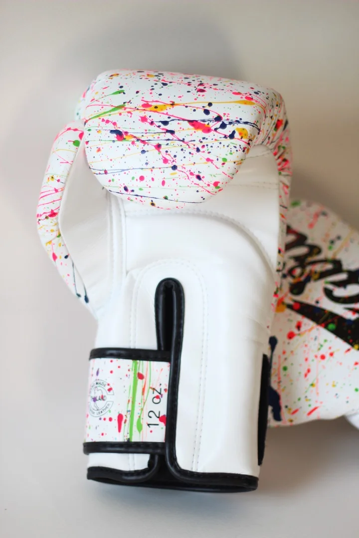 Боксерские перчатки Fairtex BGV14 Painter 12 oz - миниатюра 3