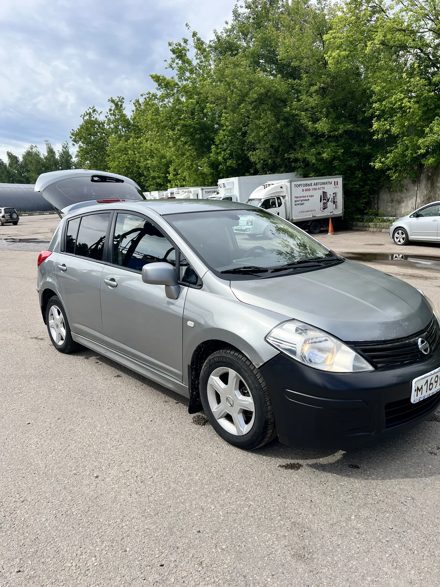 Nissan Tiida - изображение 1