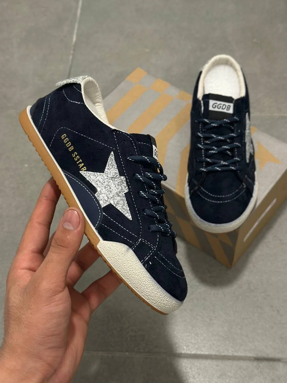 Кеды женские golden goose super star - миниатюра 4