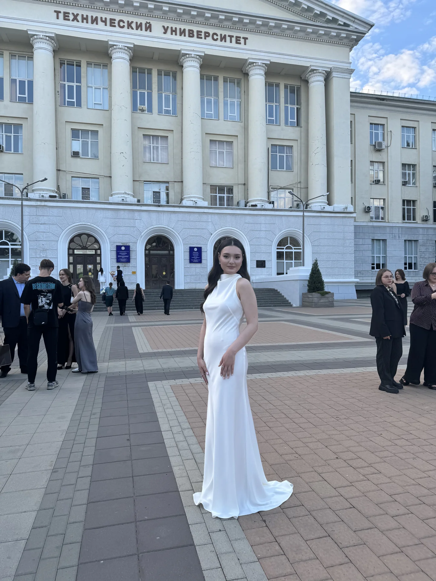 вечернее платье - миниатюра 3