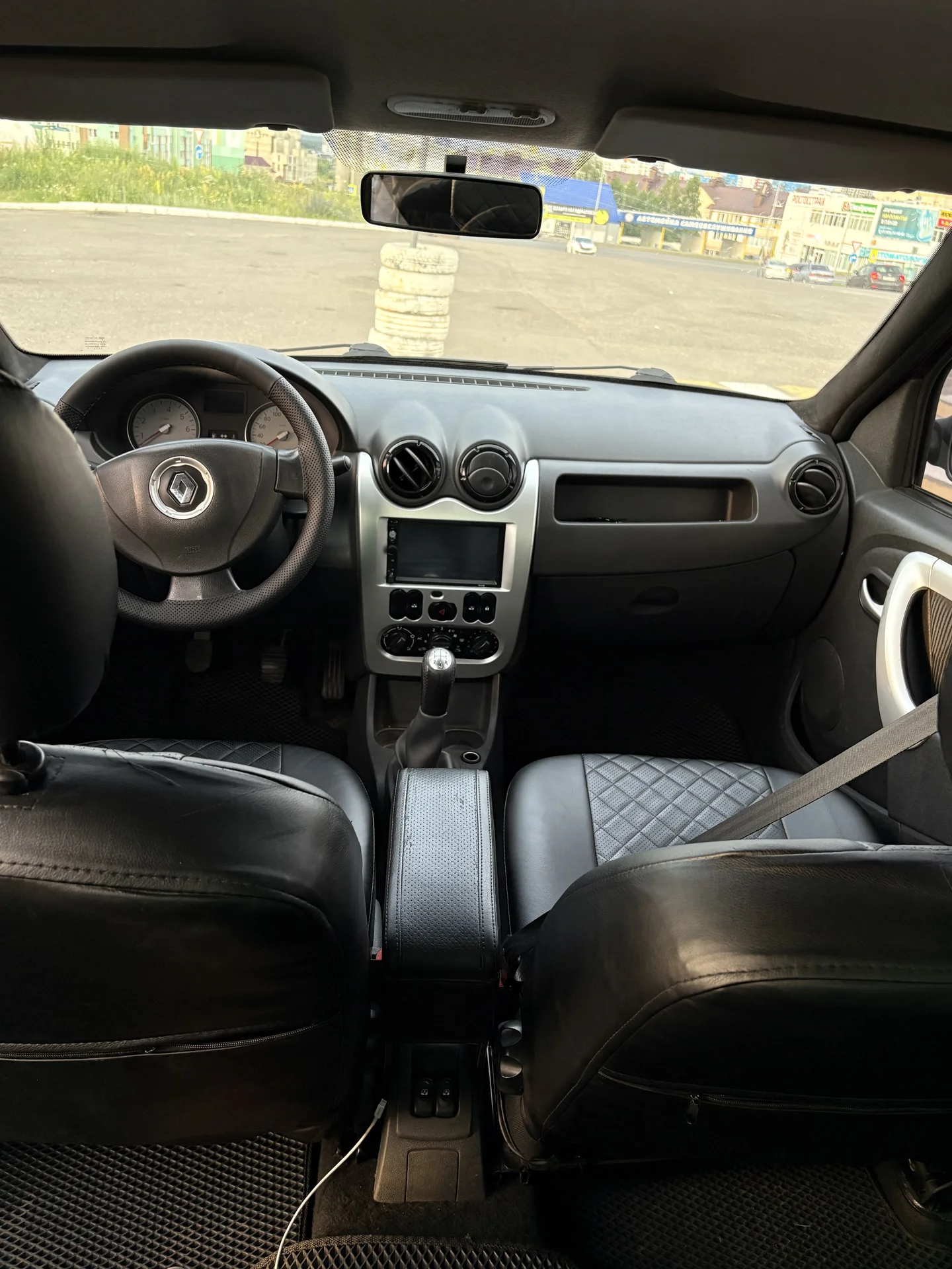Renault Logan 2013г с кондеем - миниатюра 7