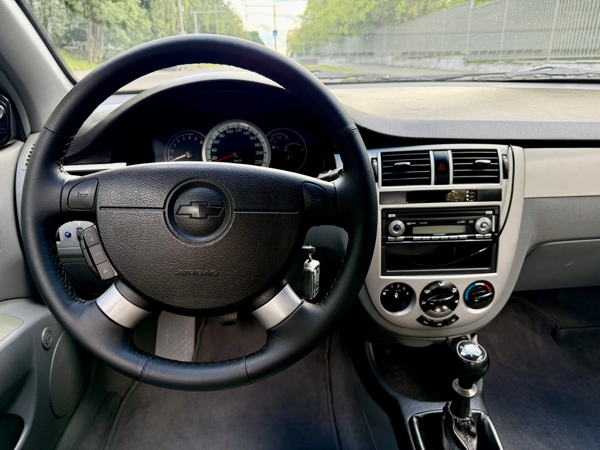 chevrolet lacetti - миниатюра 19