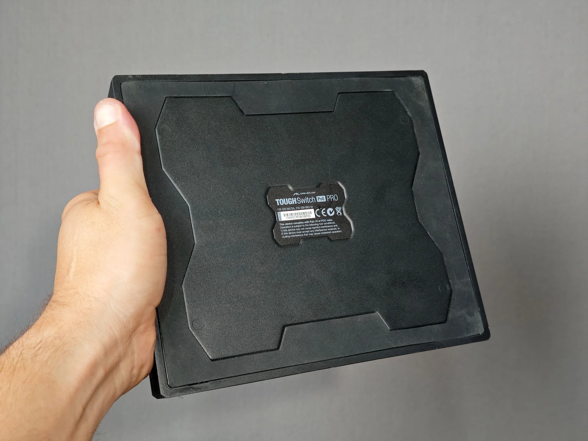 Свич Коммутатор Ubiquiti toughswitch TS-8-PRO PoE - миниатюра 2