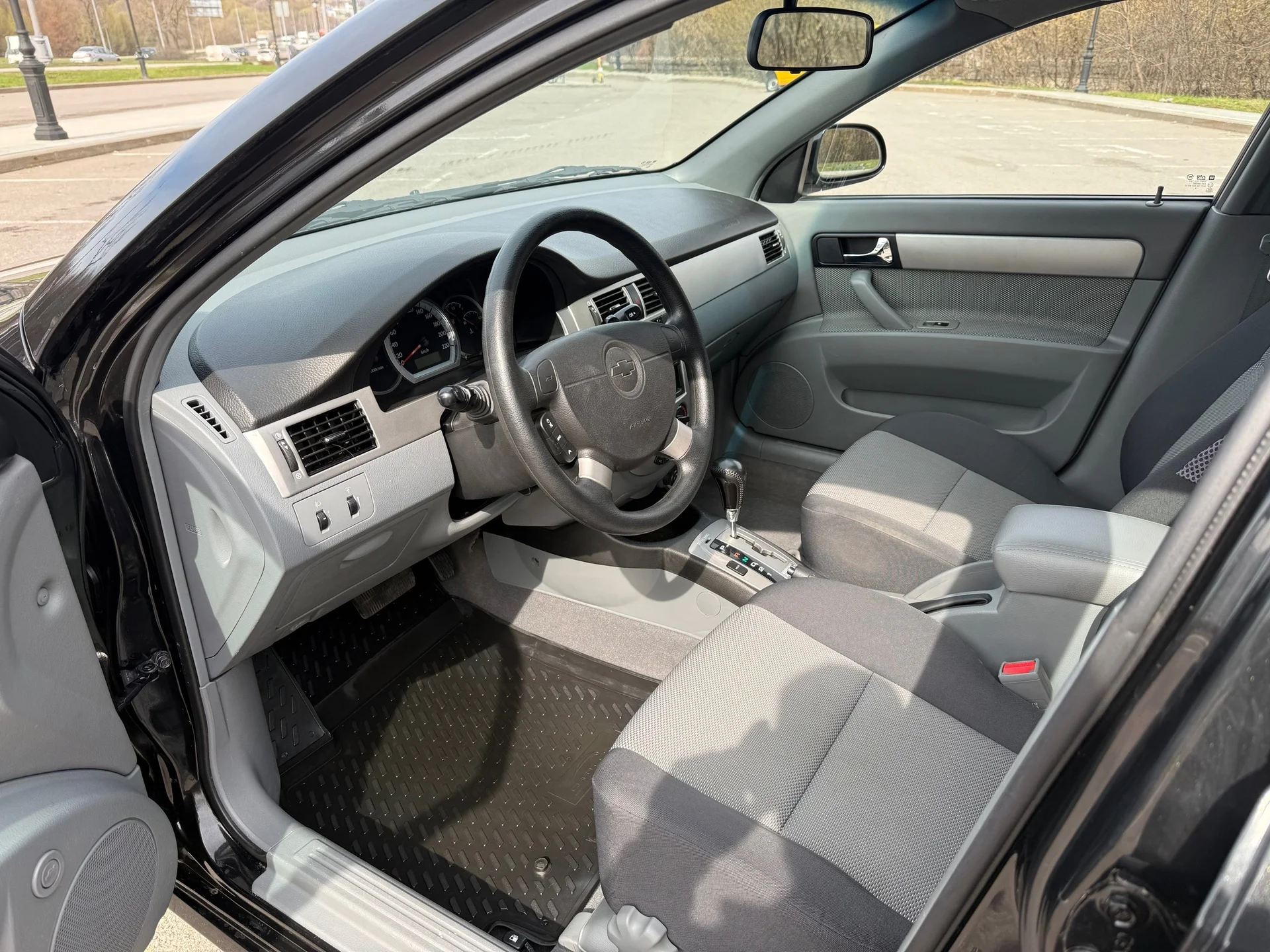 chevrolet lacetti - миниатюра 4