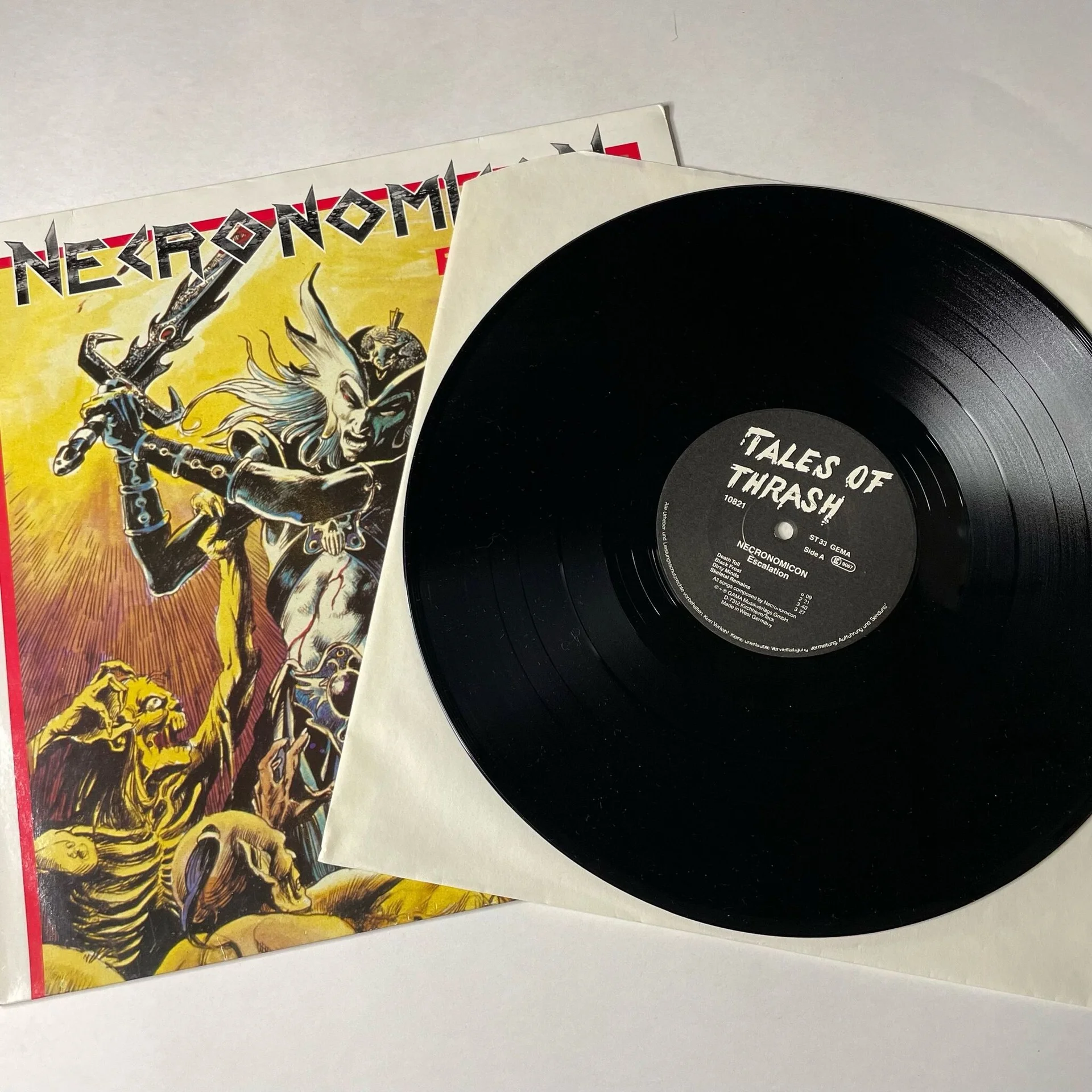 Винтажная виниловая пластинка LP Necronomicon Escalation (Germany 1988) - миниатюра 3