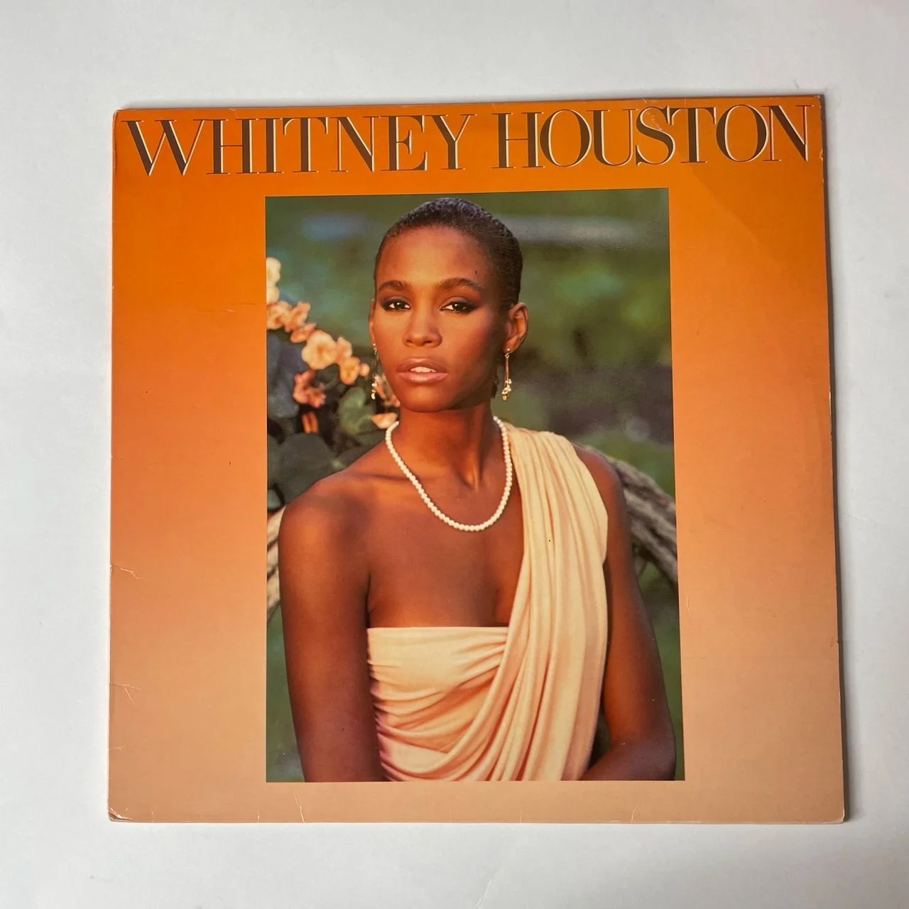Винтажная виниловая пластинка Whitney Houston (Испания 1985) - миниатюра 2
