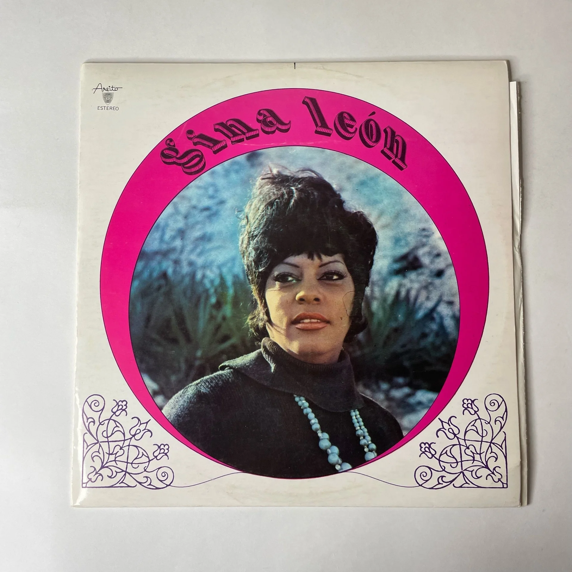Винтажная виниловая пластинка LP Gina Leon (Куба 1977) - изображение 1