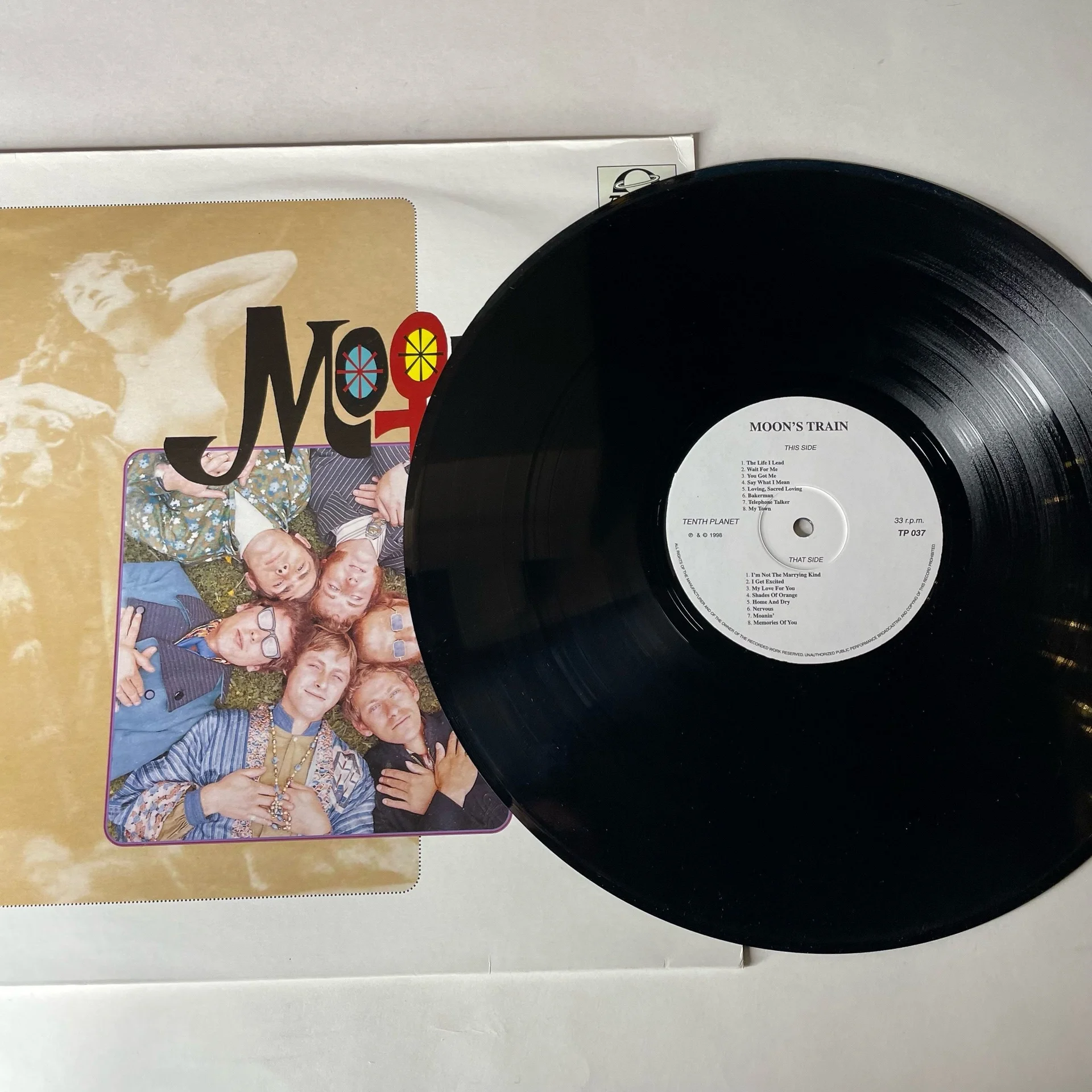 Винтажная виниловая пластинка LP Moon's Train (Англия 1998) - миниатюра 3