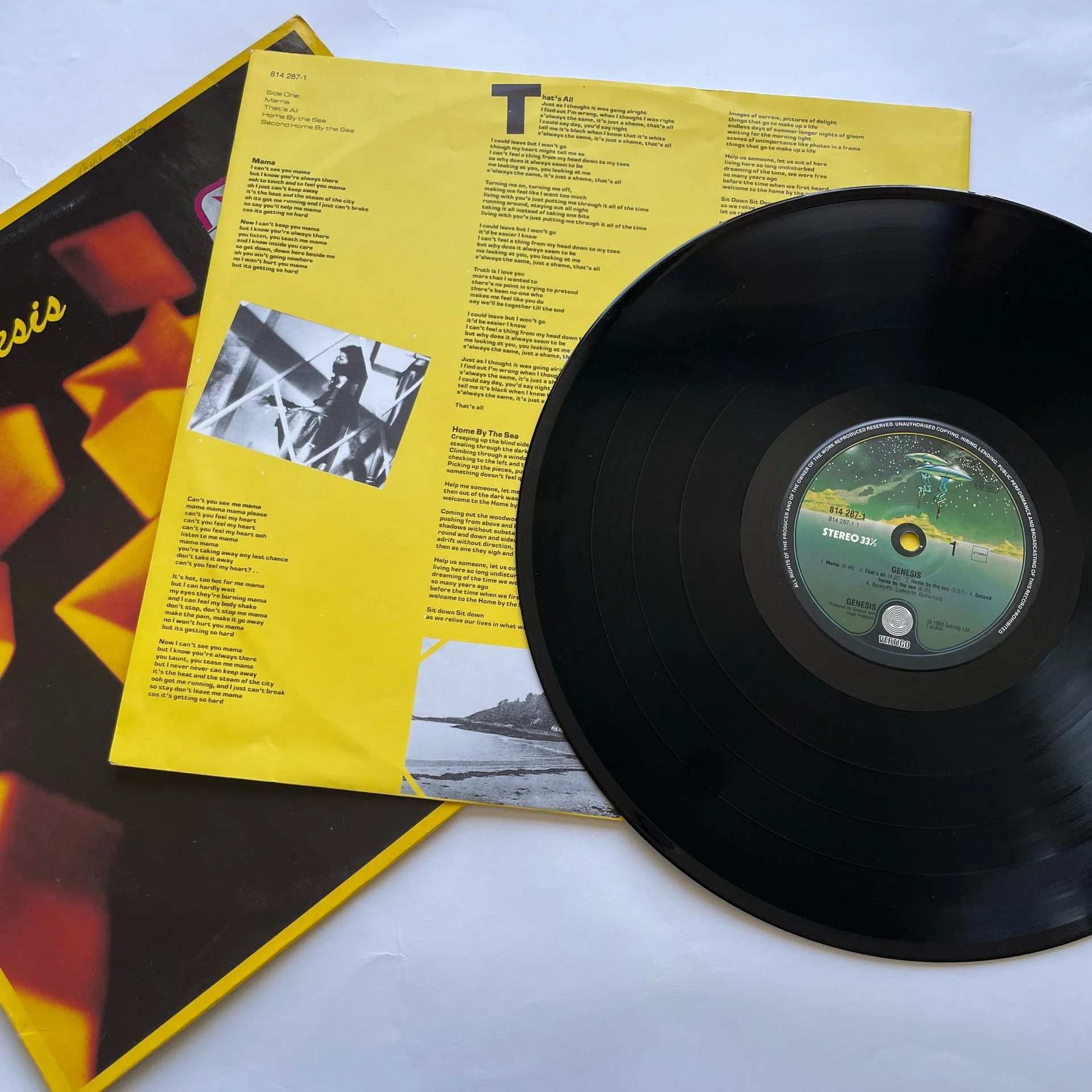Винтажная виниловая пластинка LP Genesis Mama (Нидерланды 1983) - миниатюра 3