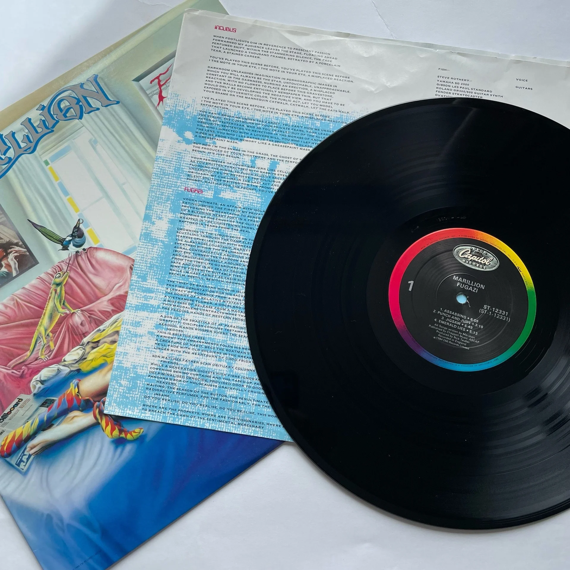 Винтажная виниловая пластинка LP Marillion Fugazi (США 1984) - миниатюра 3
