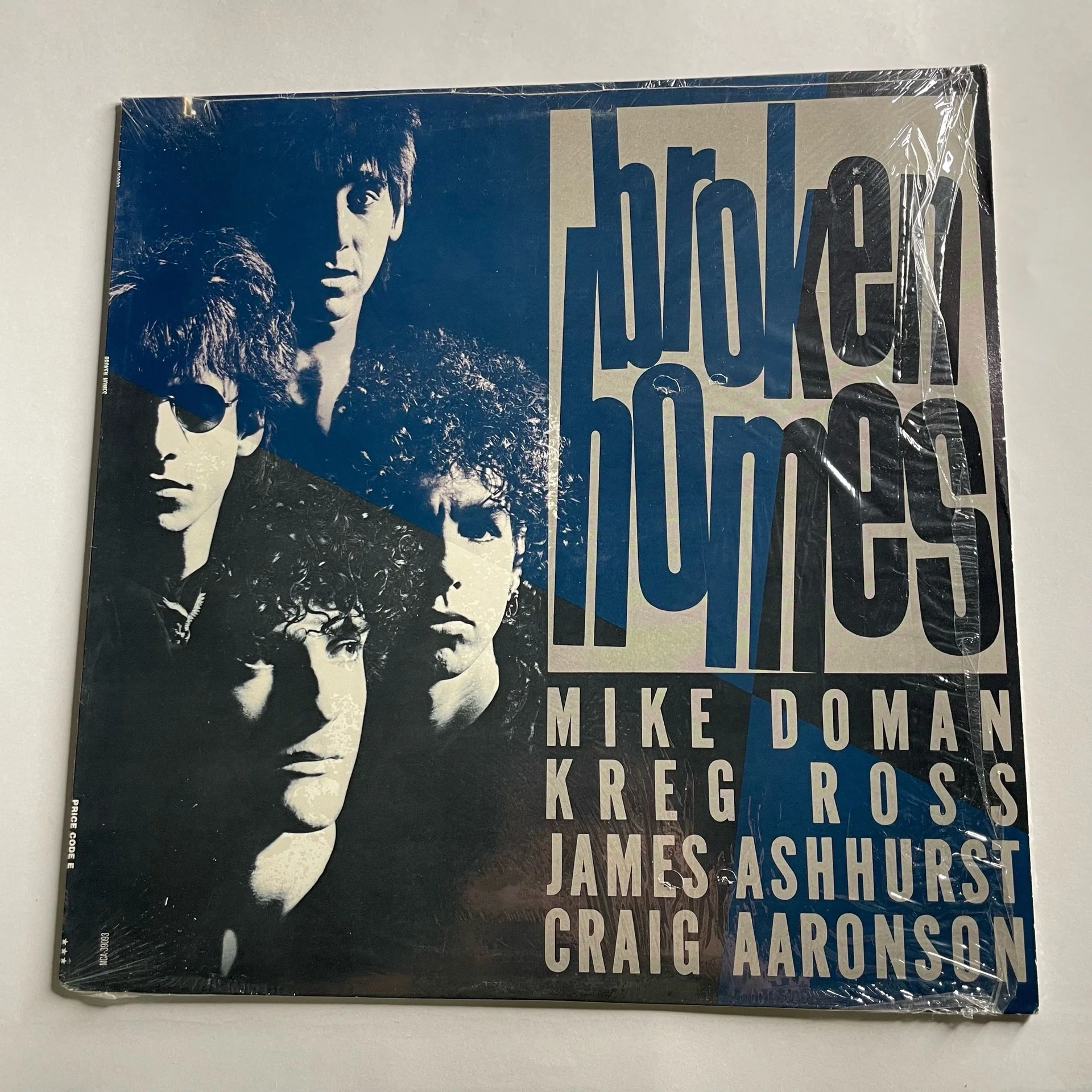 Винтажная виниловая пластинка LP Broken Homes (Канада 1986) - изображение 1
