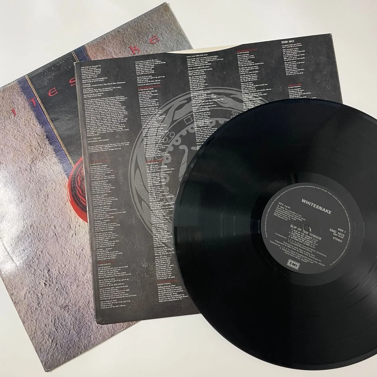Винтажная виниловая пластинка LP Whitesnake Slip Of The Tongue (Англия 1989) - миниатюра 3