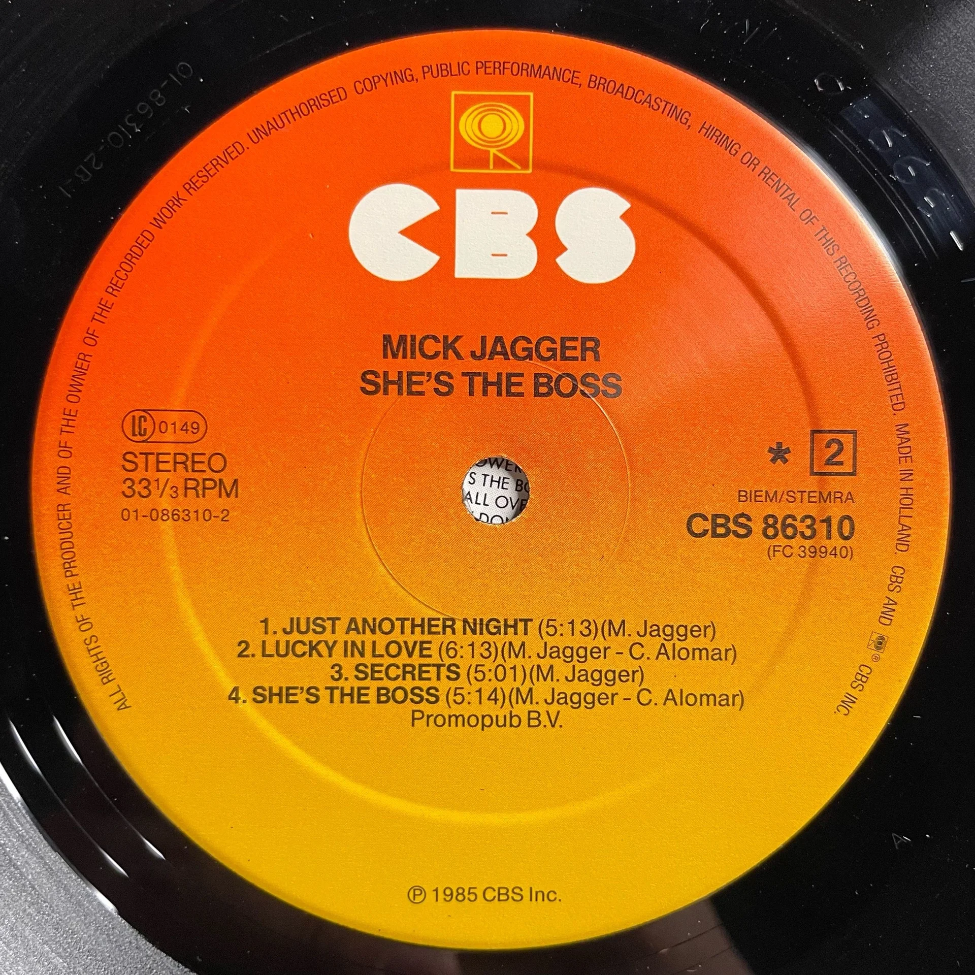 Винтажная виниловая пластинка LP Mick Jagger She's The Boss (Нидерланды 1985) - миниатюра 5