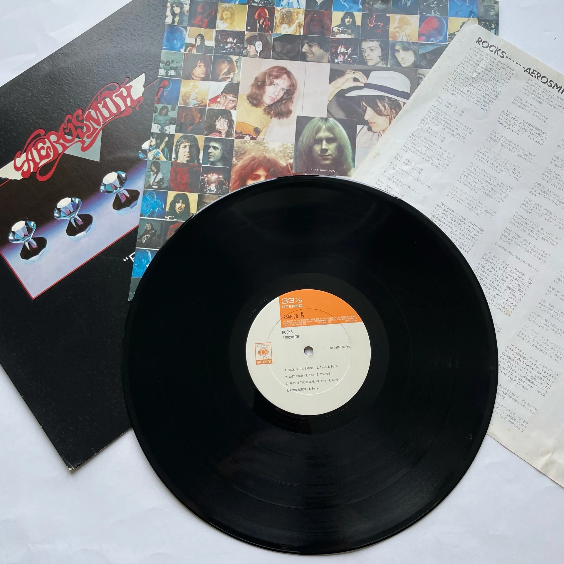 Винтажная виниловая пластинка LP Aerosmith Rocks (Япония 1976) (Без Оби) - миниатюра 3