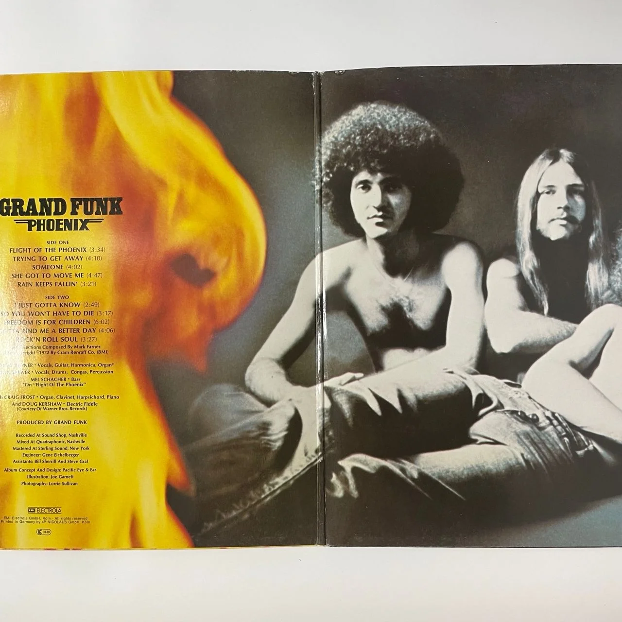 Винтажная виниловая пластинка LP Grand Funk Phoenix (Германия 1980) - миниатюра 2